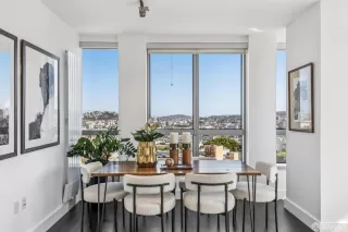 Photo #4: 425073571 Listing 