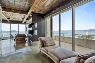 Photo #4: 425073701 Listing 