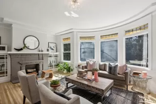 Photo #6: 425073893 Listing 