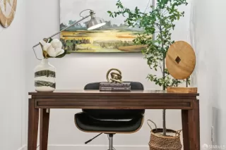 Photo #4: 425073959 Listing