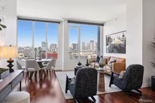 Photo #2: 425074110 Listing