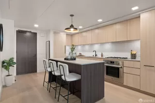 Photo #6: 425074332 Listing 