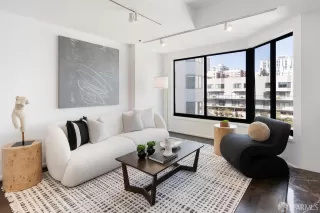 Photo #5: 425074425 Listing