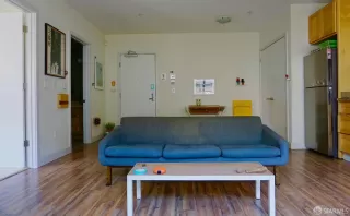 Photo #3: 425074606 Listing 