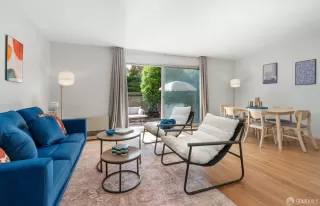 Photo #3: 425074672 Listing 