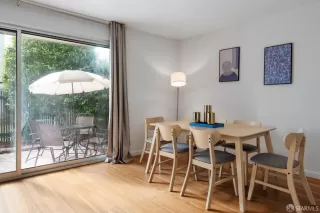 Photo #6: 425074672 Listing 