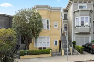 Photo #2: 425074710 Listing