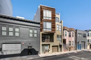 Photo #3: 425074761 Listing 