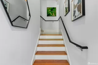 Photo #4: 425074778 Listing 