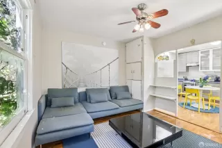 Photo #6: 425074867 Listing 