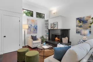 Photo #2: 425074871 Listing 