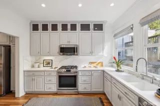 Photo #2: 425074927 Listing 