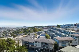 Photo #3: 425074929 Listing 