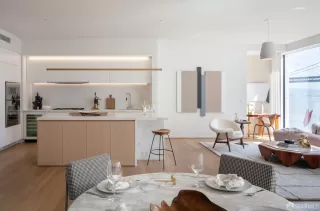 Photo #3: 425075038 Listing 