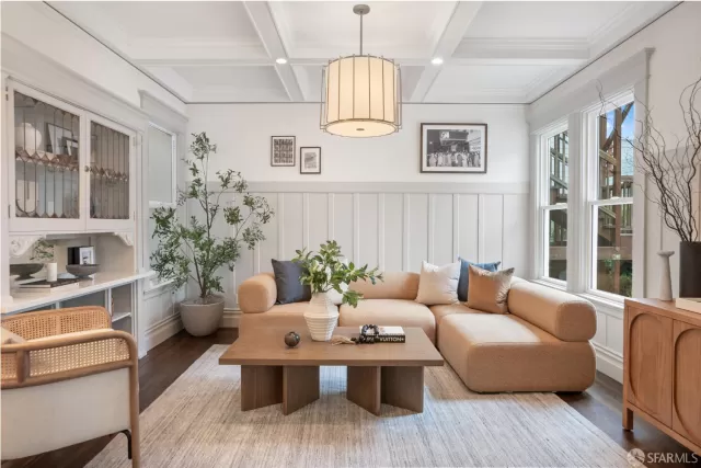 MLS: 425075341 Condo For Sale