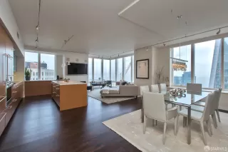 Photo #1: 425075518 Listing