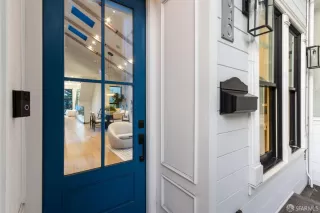 Photo #3: 425075690 Listing