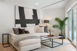 Photo #6: 425075772 Listing