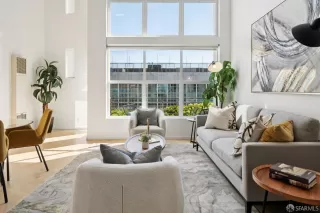 Photo #5: 425075857 Listing