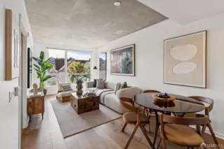 More Details about MLS # 425075874 : 45 BARTLETT STREET #417