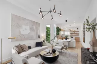 Photo #1: 425075974 Listing 