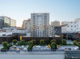 Photo #6: 425075977 Listing 