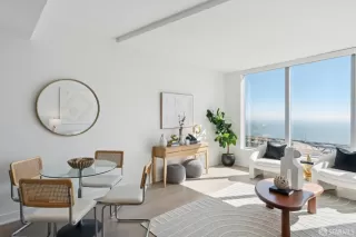 Photo #6: 425076278 Listing