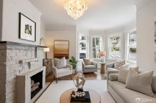 Photo #2: 425076416 Listing 