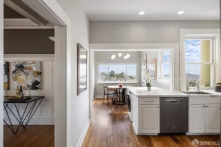 Photo #5: 425076416 Listing 