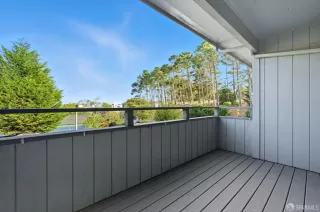 Photo #5: 425076486 Listing