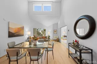 Photo #3: 425076616 Listing 