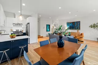 Photo #6: 425076721 Listing