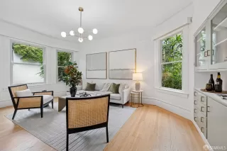 Photo #6: 425076754 Listing