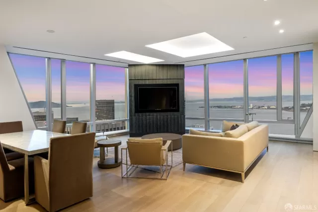 MLS: 425076865 Condo For Sale