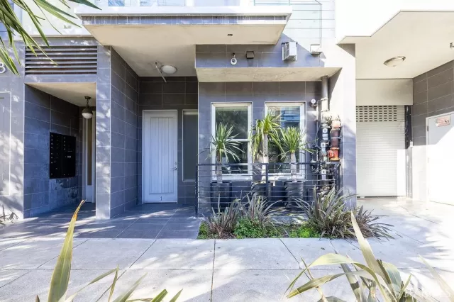 MLS: 425076932 Condo For Sale