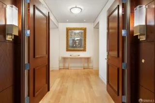 Photo #6: 425077114 Listing