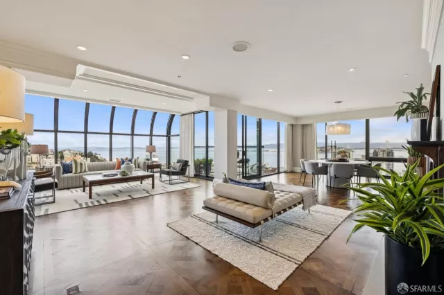 MLS: 425077420 Condo For Sale