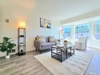 Photo #3: 425077447 Listing 