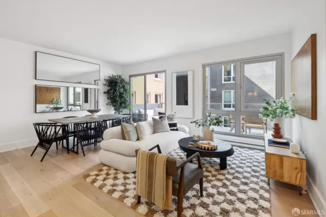 MLS: 425077604 Condo For Sale