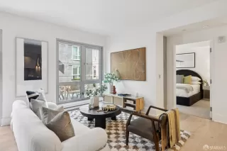 Photo #6: 425077604 Listing