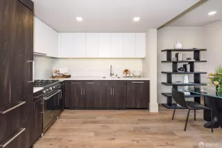 Photo #6: 425077616 Listing 