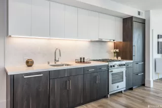 Photo #5: 425077617 Listing