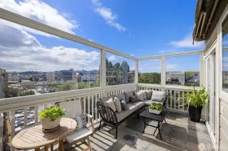 Photo #5: 425077741 Listing