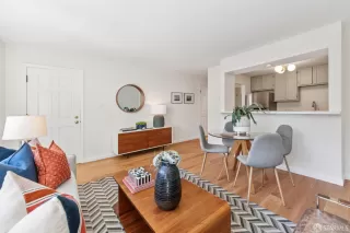 Photo #5: 425077751 Listing 