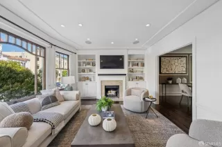 Photo #3: 425077779 Listing 