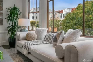 Photo #5: 425077779 Listing 