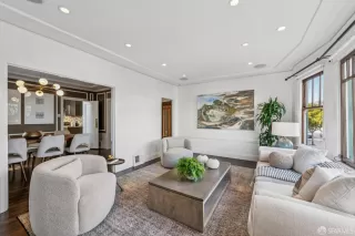 Photo #6: 425077779 Listing 