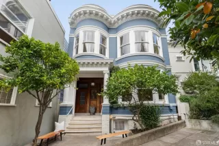 Photo #4: 425077974 Listing 