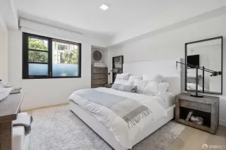 Photo #3: 425078037 Listing