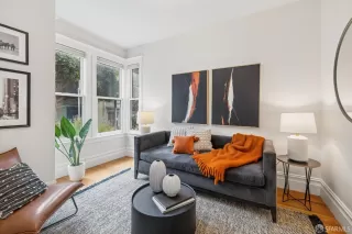 Photo #3: 425078241 Listing